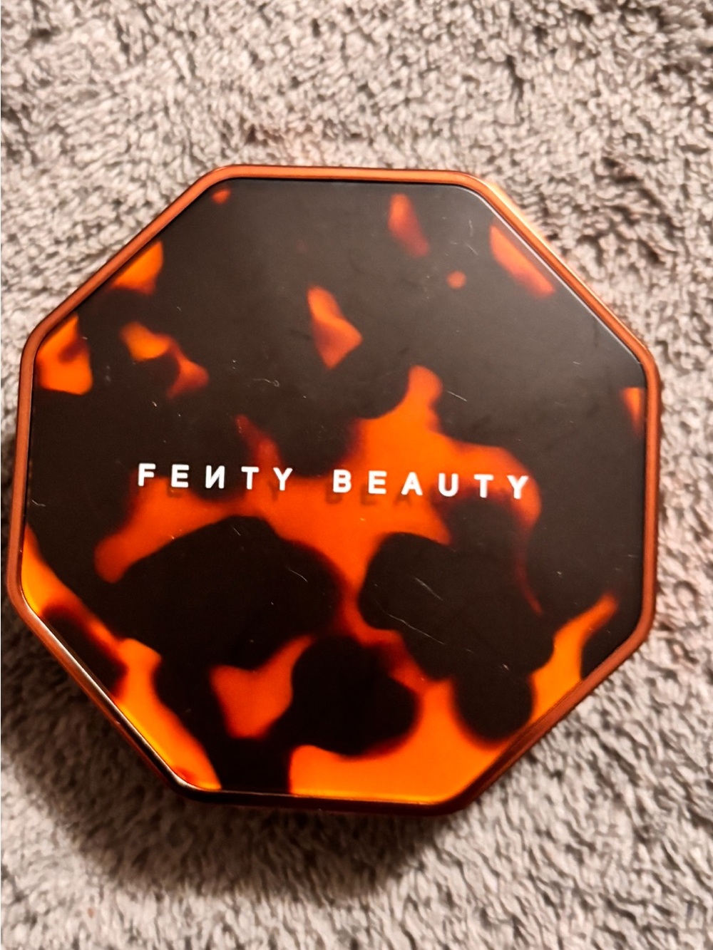 Fenty Beauty Tortoiseshell Compact Bronzer – Orange & Black